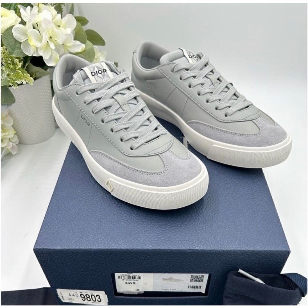 Men’s Dior, B101 low top leather sneakers size 9 made in Italy